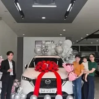 Hoạt động tư vấn và giao xe Mazda tại Bến Tre 2